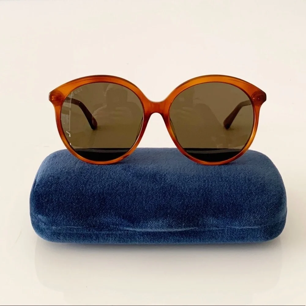 New - Gucci Sunglasses - Picture 15 of 15